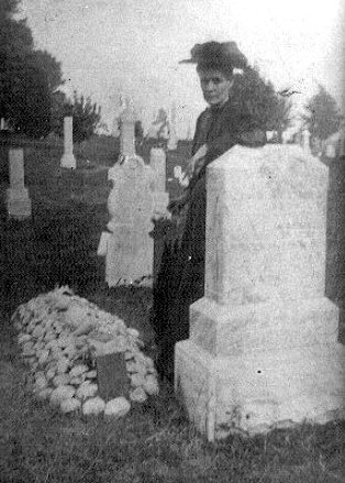 Mollie Hankins Clements at her mother's grave